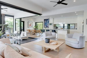 Christmas Special! Spacious 4-BR Family Oasis