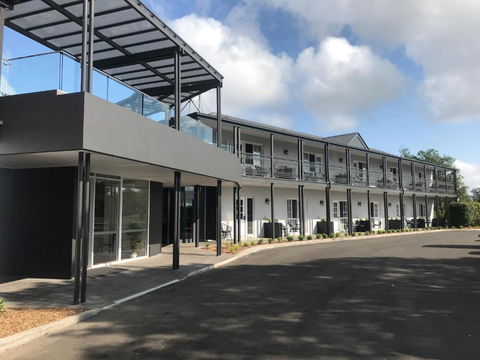 Clouds Montville - Tourism Gold Coast 0