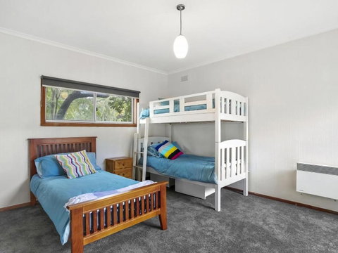 Coastal Comfort 3 Bedroom - Tourism Gold Coast 1