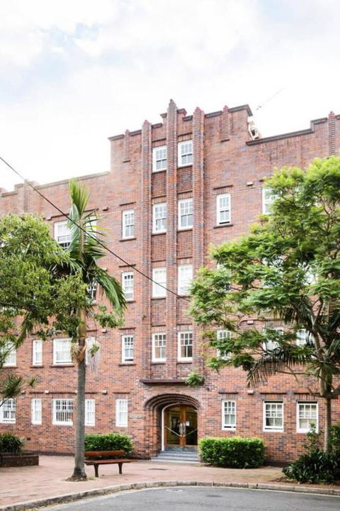 Designer Darlinghurst Studio With Rooftop Views - Tourism Gold Coast 4
