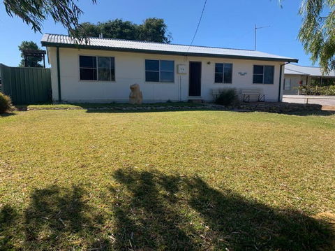 Dhu Drop Inn - Tourism Gold Coast 0