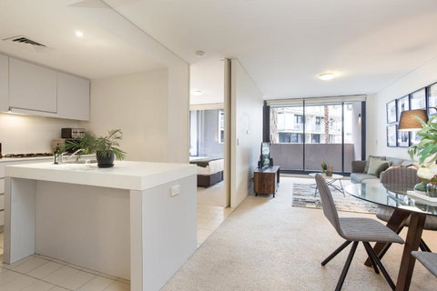 Darling Harbour Apartment Near King St Wharf - Tourism Gold Coast 1