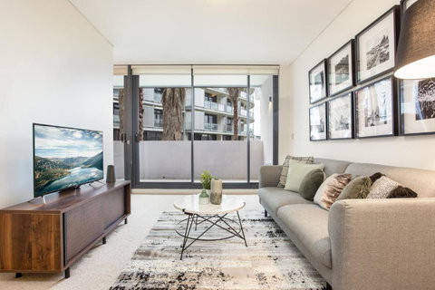 Darling Harbour Apartment Near King St Wharf - Tourism Gold Coast 0