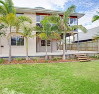 29 Cypress Avenue - Rainbow Beach Close to the beach with a pool - Tourism Gold Coast