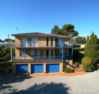 3 Bay Lane - Tourism Gold Coast