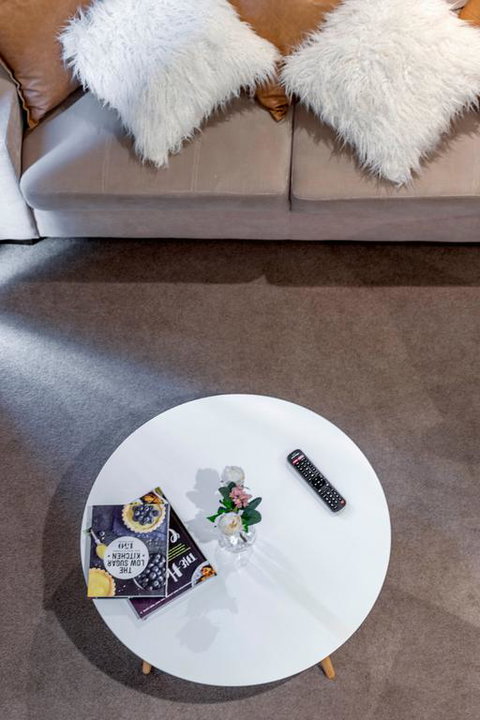 3 BDR Stylish City Retreat // Close To All And Everything In Canberra - Gold Coast 3