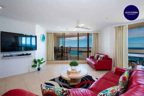 3 Bedroom Apartment - Panoramic Ocean Views - Tourism Gold Coast 0
