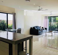 3 Bedroom Executive Luxury Beachside Townhouse - Tourism Gold Coast