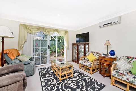 3/54 Owen Street, Port Macquarie - Gold Coast 2