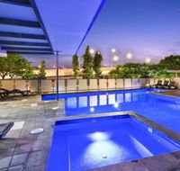 3br Stylish Apt CBD River  City Views SpaSaunaPoolNetflix