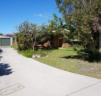 4 Boronia Place - Rainbow Beach Perfect convenient location Fenced yard - Tourism Gold Coast