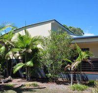 44 Cypress Avenue - Holiday home in a quiet location close to patrolled beach and CBD - Tourism Gold Coast