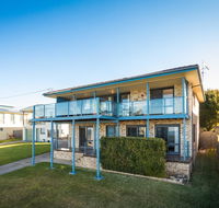 45 Hillside Cres Beach House - Tourism Gold Coast