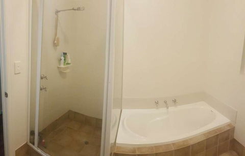 A Better Life Animal Sanctuary FarmStay - Private Two-Bedrooms, Lounge Room & Bathroom & Toilet, Shared Kitchen - Tourism Gold Coast 1