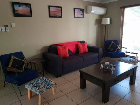 A City Retreat, 2BR Apartment - Reid Park -Townsville - Tourism Gold Coast 0
