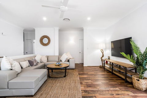A PERFECT STAY - Julian Rocks House - Tourism Gold Coast 0