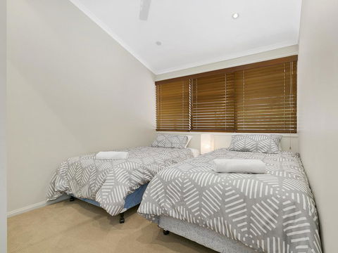 A Superb Location For Enjoying The Best Of Noosa - Unit 2/69 Noosa Parade - Tourism Gold Coast 1