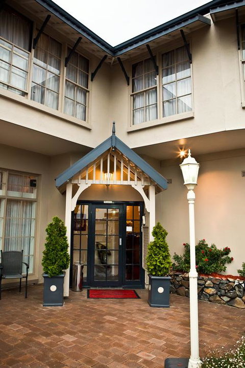 Abbotsleigh Motor Inn - Tourism Gold Coast 3