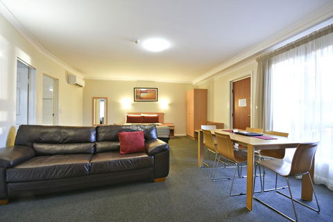 Abel Tasman Motor Inn - Tourism Gold Coast 3