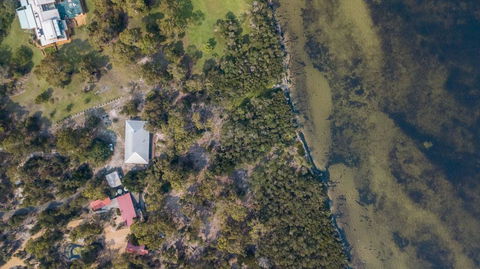 Acacia Lakehouse - The Lake At Your Doorstep - Tourism Gold Coast 1