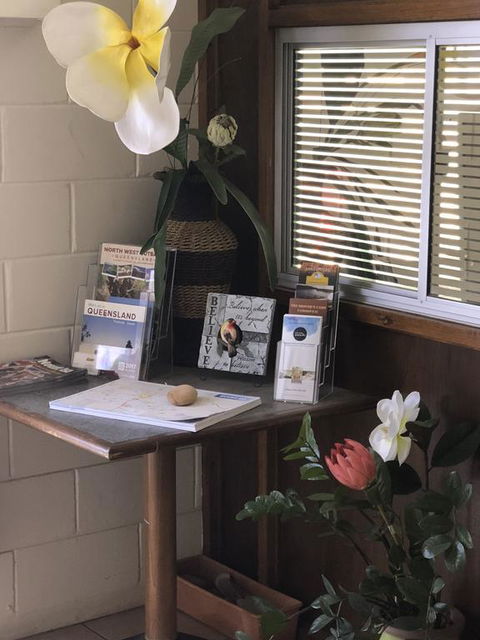 Accommodation @ Isa - Tourism Gold Coast 3