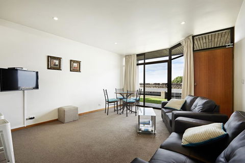 Accommodation Portland Victoria - Tourism Gold Coast 1