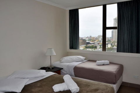 Accommodation Sydney City Centre - Hyde Park Plaza 3 Bedroom 1 Bathroom Apartment - Tourism Gold Coast 1