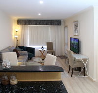 ADELAIDE CBD APARTMENT - 3BR 2BATH  CARPARK - Tourism Gold Coast