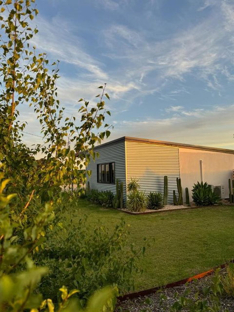 Dreamy Staiz - Riverland Abode - Tourism Gold Coast 0