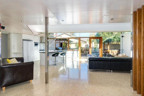 Dulwich House - Tourism Gold Coast 3