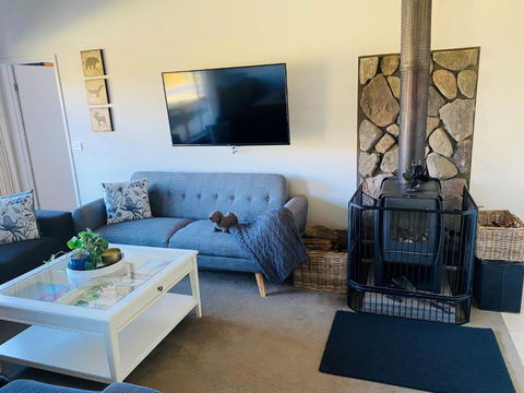 ELM Accommodation - Merrijig - Tourism Gold Coast 3