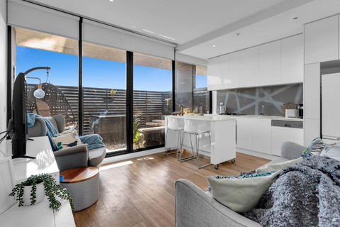 Essendon North Sanctuary By Ready Set Stay - Tourism Gold Coast 0