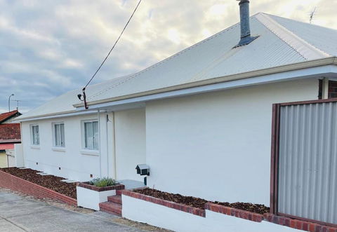 Executive Central Home - Gold Coast 0