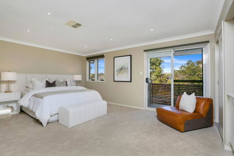 Entire Home In Park Central - Family-Friendly Getaway - Walk To Parks, Shops And Transport In Macarthur - Gold Coast 1