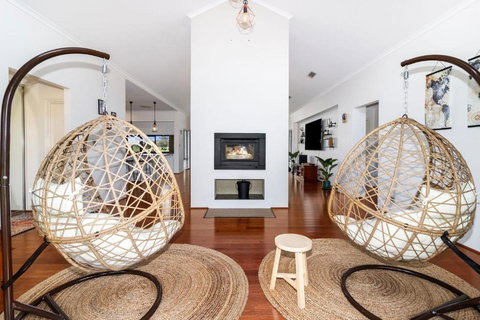 Farm View House - Gold Coast 3