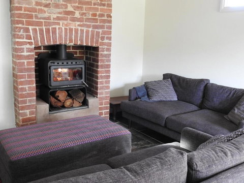 Grape Pickers Cottage - Tourism Gold Coast 2