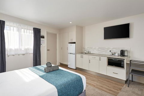 Gundagai Tourist Suites - Tourism Gold Coast 0