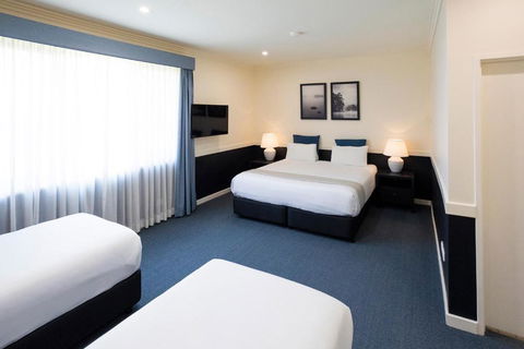 Hawkesbury Race Club Motel - Tourism Gold Coast 1