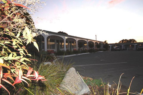 Hi Way Motor Inn - Tourism Gold Coast 3