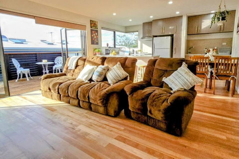 Hideaway By The Bay - Tourism Gold Coast 1