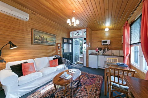 Hillside Country Retreat - Tourism Gold Coast 0