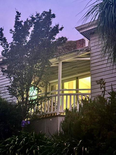 Hilltop Cottage - Tourism Gold Coast 2