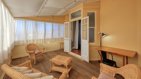 Hotel Corones - Tourism Gold Coast 1