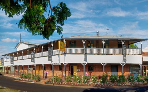 Hotel Cunnamulla - Tourism Gold Coast 1