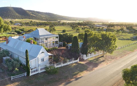 Hope Farm Guesthouse - Tourism Gold Coast 0