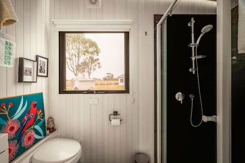 Hunters Inn By Tiny Away - Tourism Gold Coast 1