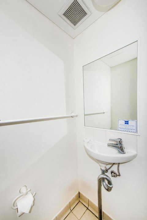 Imperial Motel Windsor - Tourism Gold Coast 3