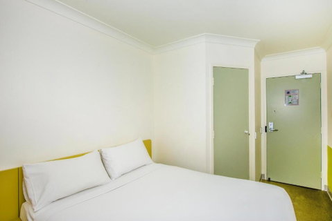 Imperial Motel Windsor - Tourism Gold Coast 2