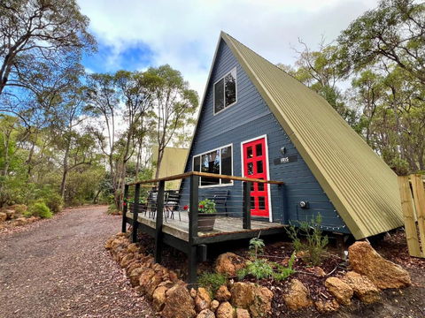 Iris At Porongurup Chalets - Tourism Gold Coast 1
