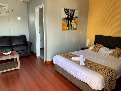 Albion Hotel - Motel Finley - Tourism Gold Coast 0